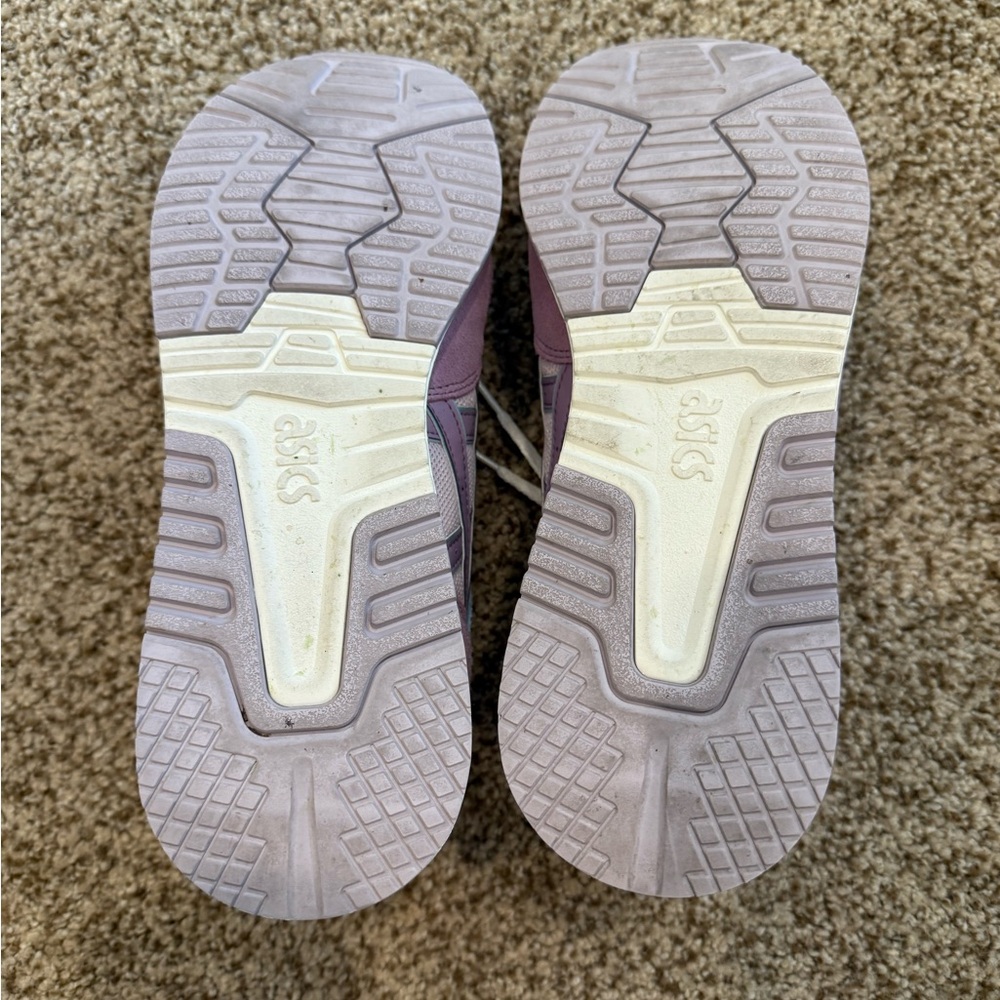 Asics lavender and light blue pastel sneakers with white laces - Picture 7 of 10